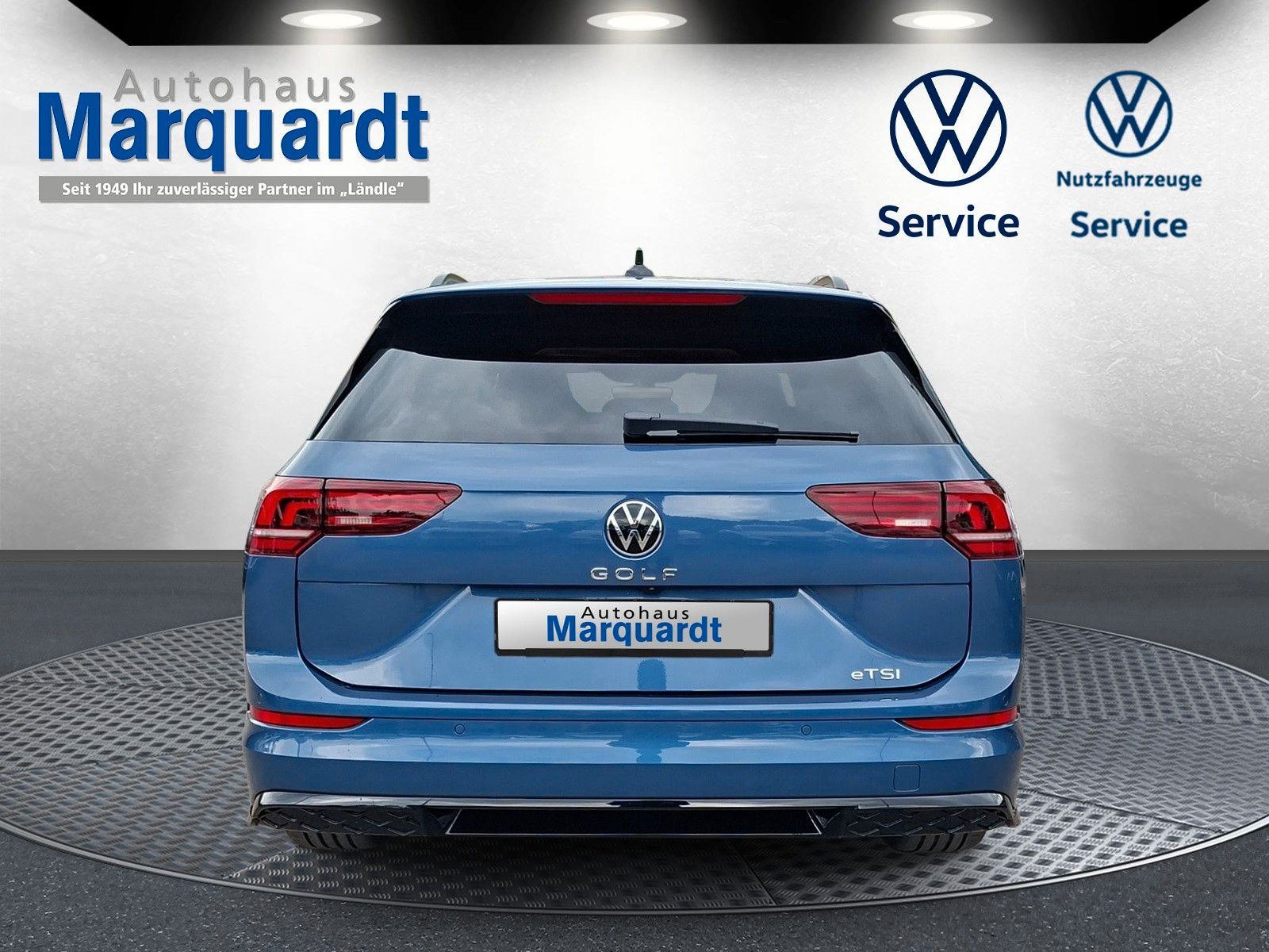 Fahrzeugabbildung Volkswagen Golf VIII 1.5eTSI R-Line Pano18"LED ACC AHK