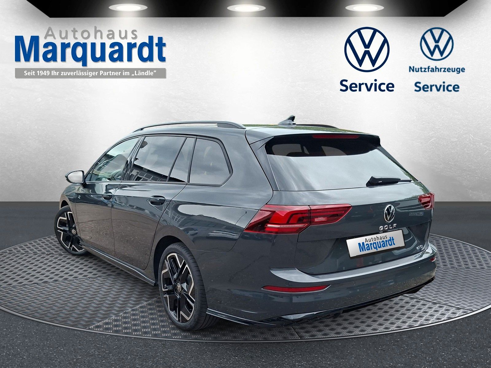 Fahrzeugabbildung Volkswagen Golf VIII 1.5eTSI R-Line Pano18"LED ACC AHK