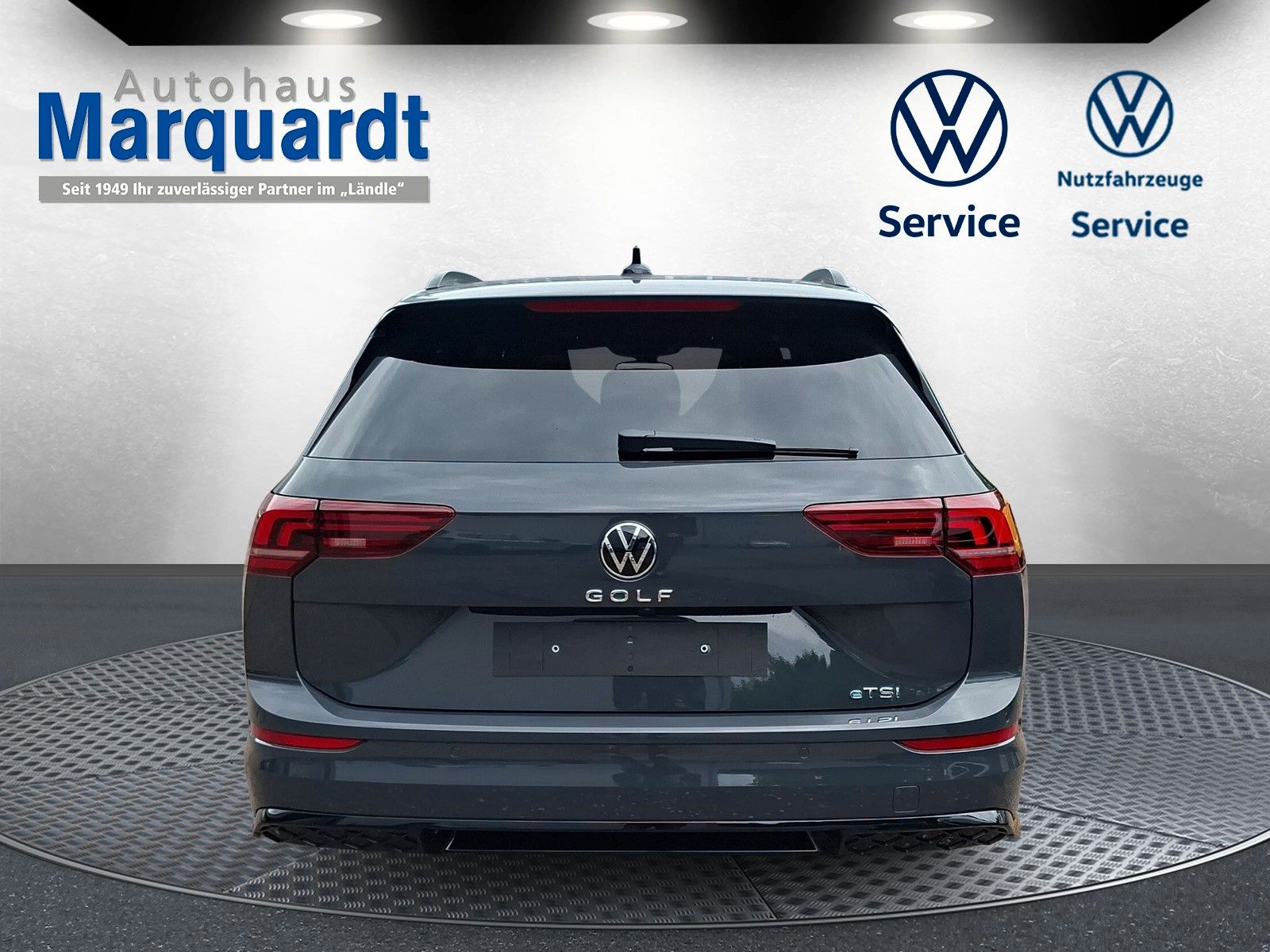 Fahrzeugabbildung Volkswagen Golf VIII 1.5eTSI R-Line Pano18"LED ACC AHK