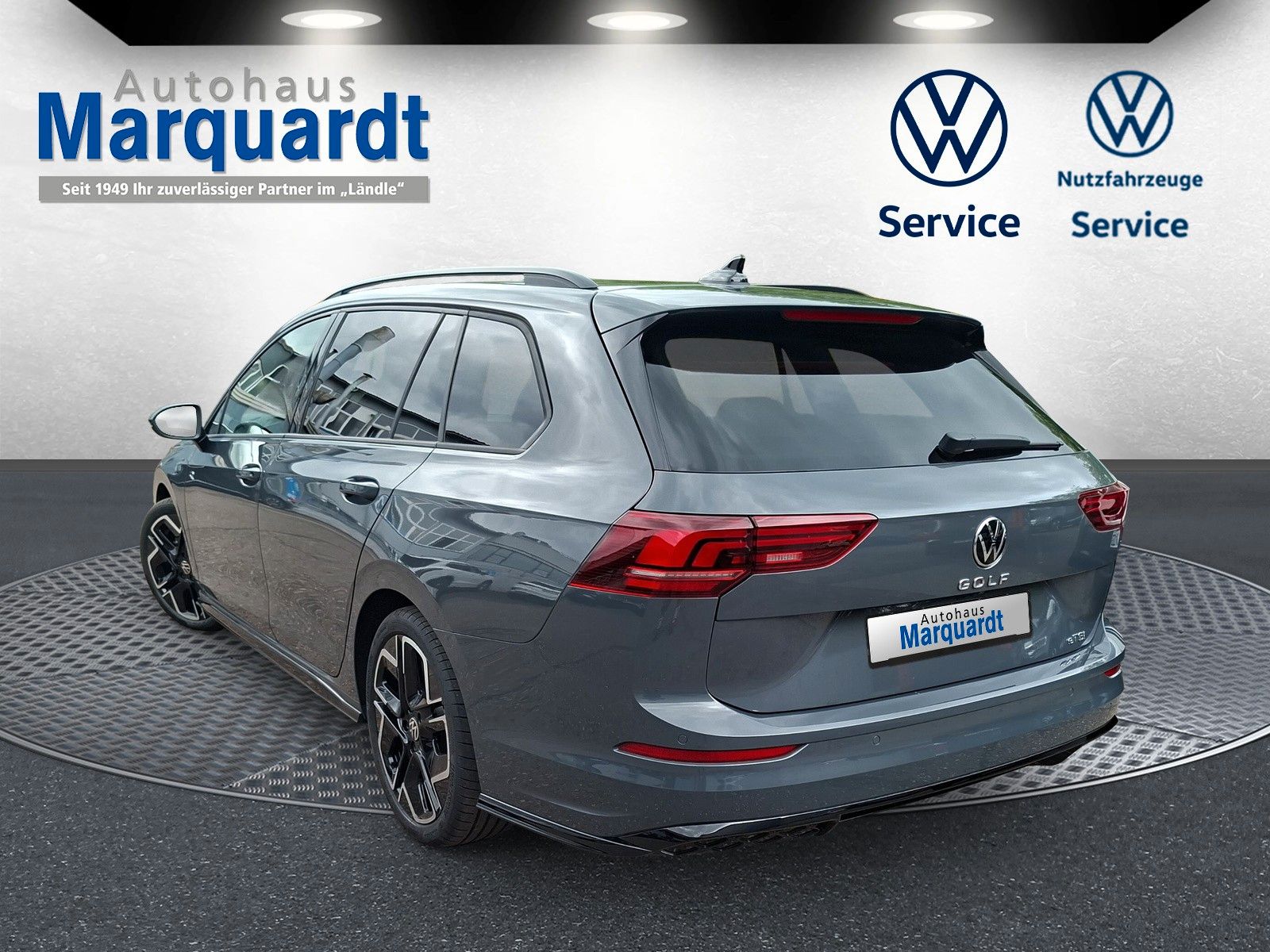 Fahrzeugabbildung Volkswagen Golf VIII 1.5eTSI R-Line Pano 18" LED ACC AHK