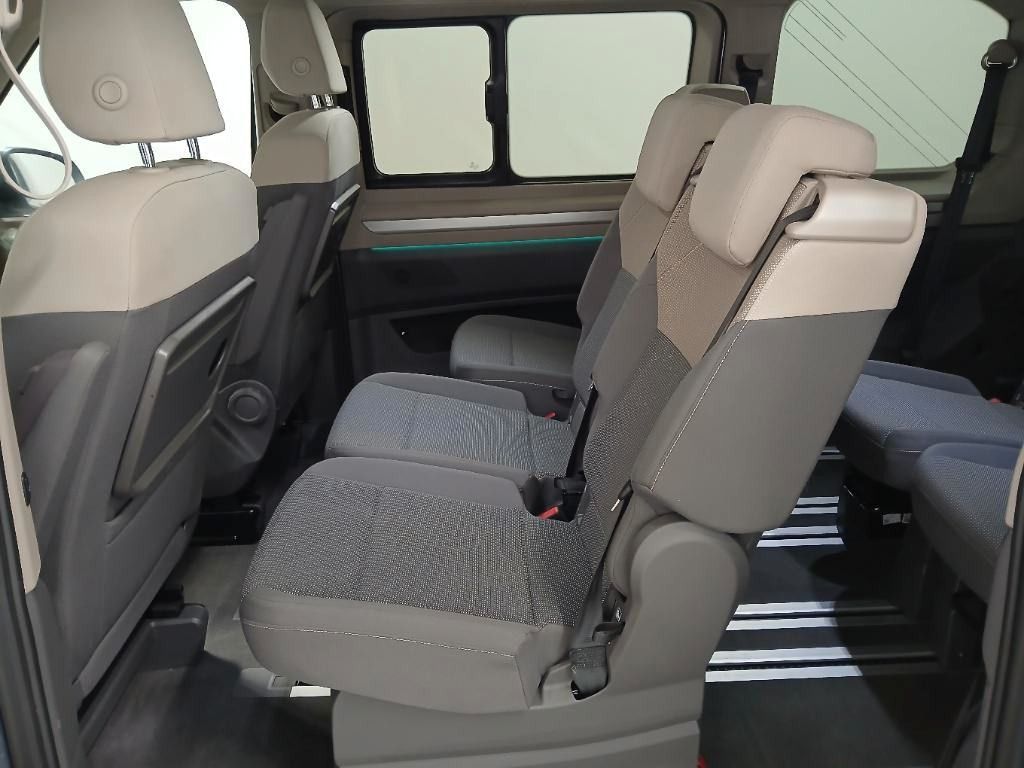 Fahrzeugabbildung Volkswagen T7 Multivan 2.0TDI Edition Standh.AHK Matrix 18"