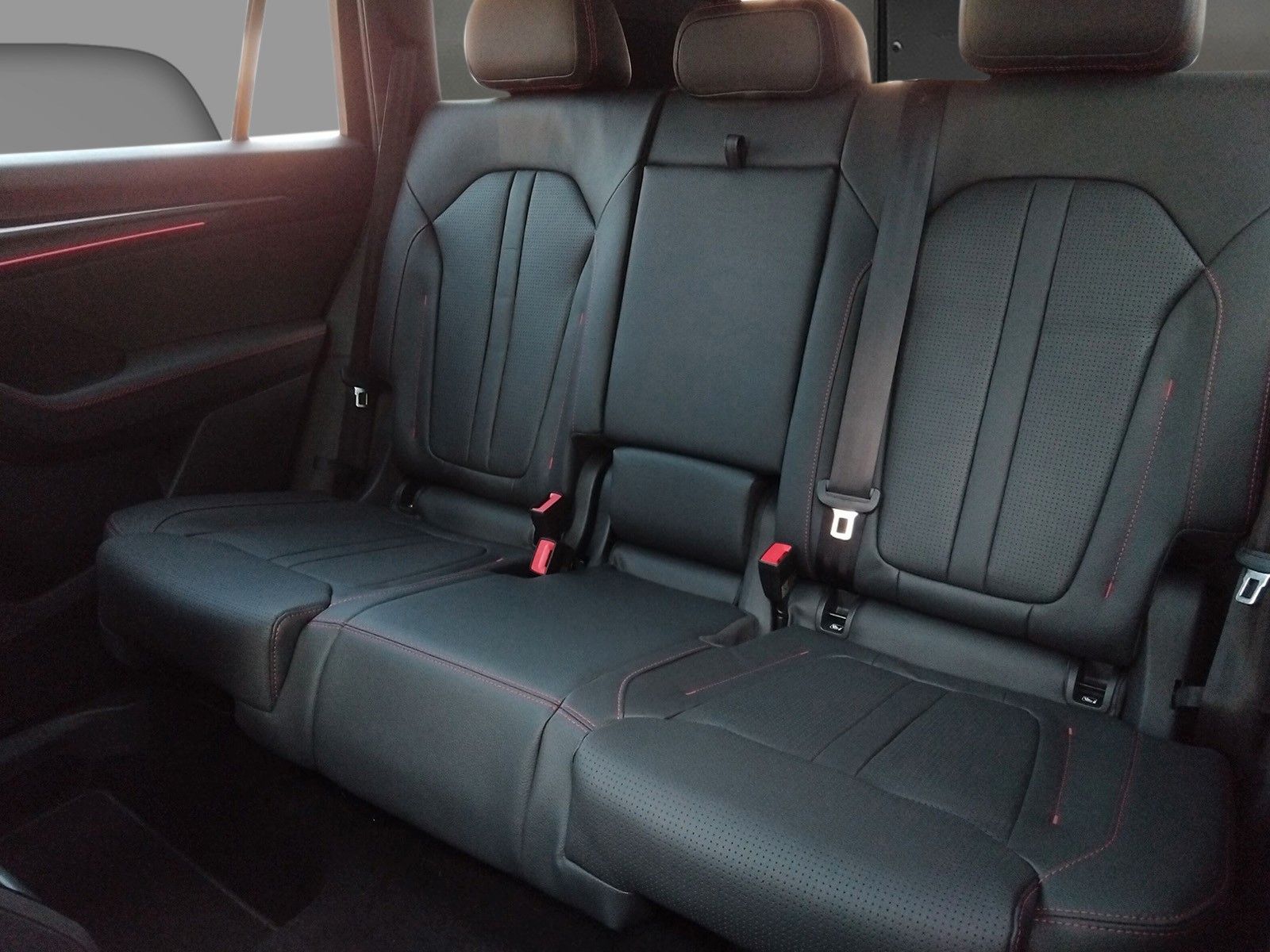 Fahrzeugabbildung SKODA Kodiaq 2.0TSI RS Pano Headup Standh.Leder360°