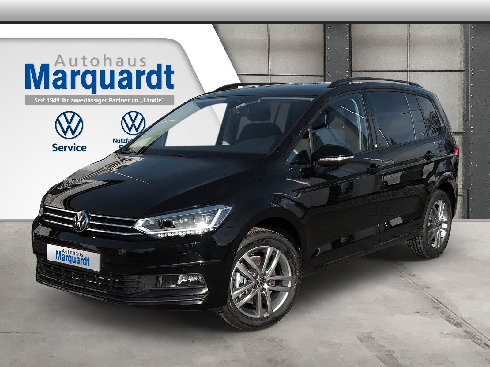 Fahrzeugabbildung Volkswagen Touran 1.5TSI IQ LED ACC 7Stz Panorama Side 17"