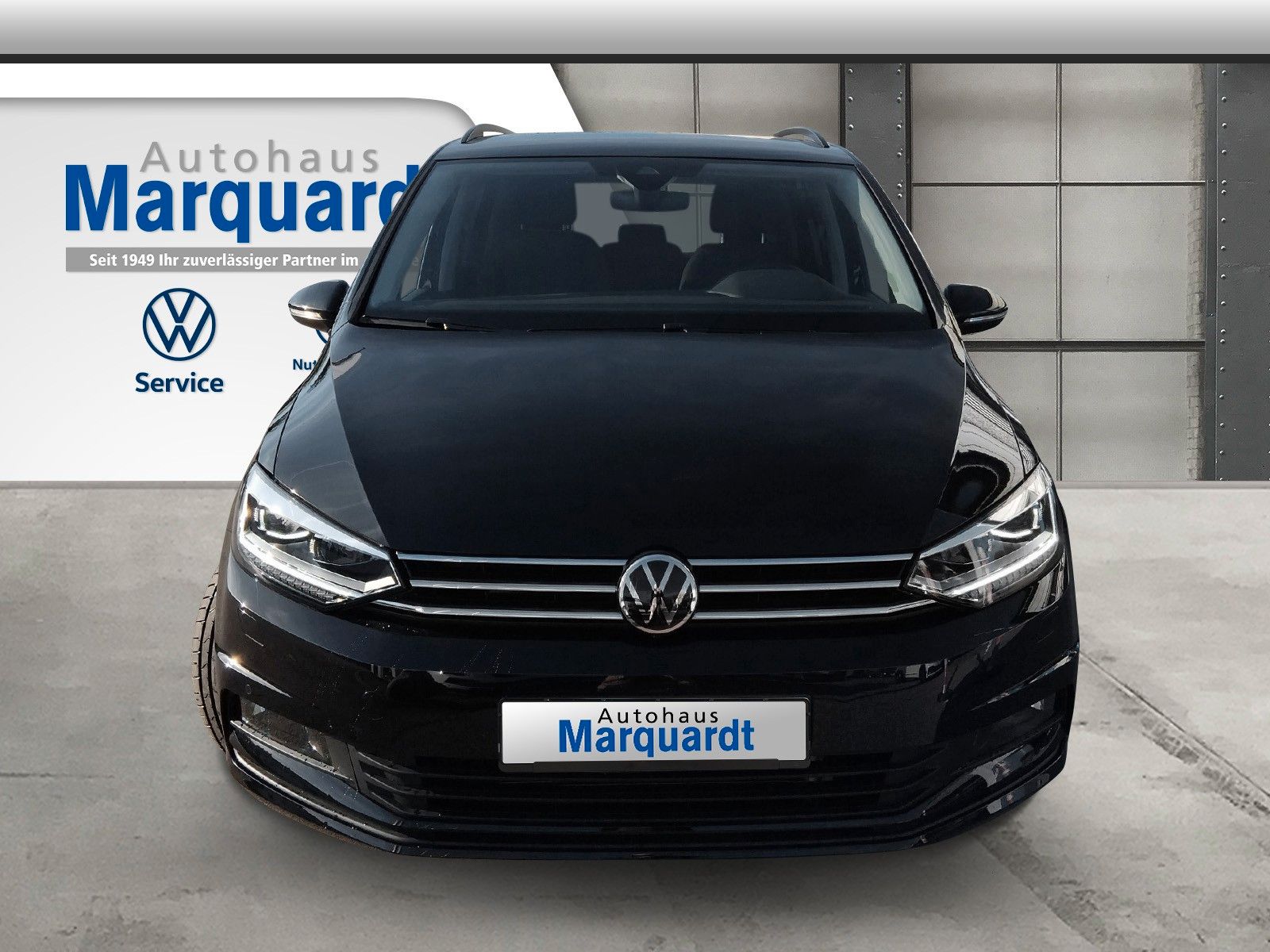 Fahrzeugabbildung Volkswagen Touran 1.5TSI IQ LED ACC 7Stz Panorama Side 17"