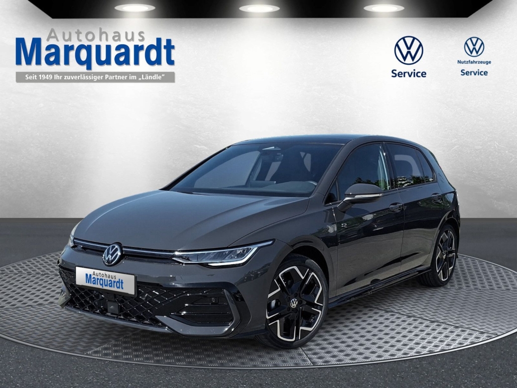 Volkswagen Golf VIII 1.5eTSI Neu R-Line Pano18"SideACC AHK