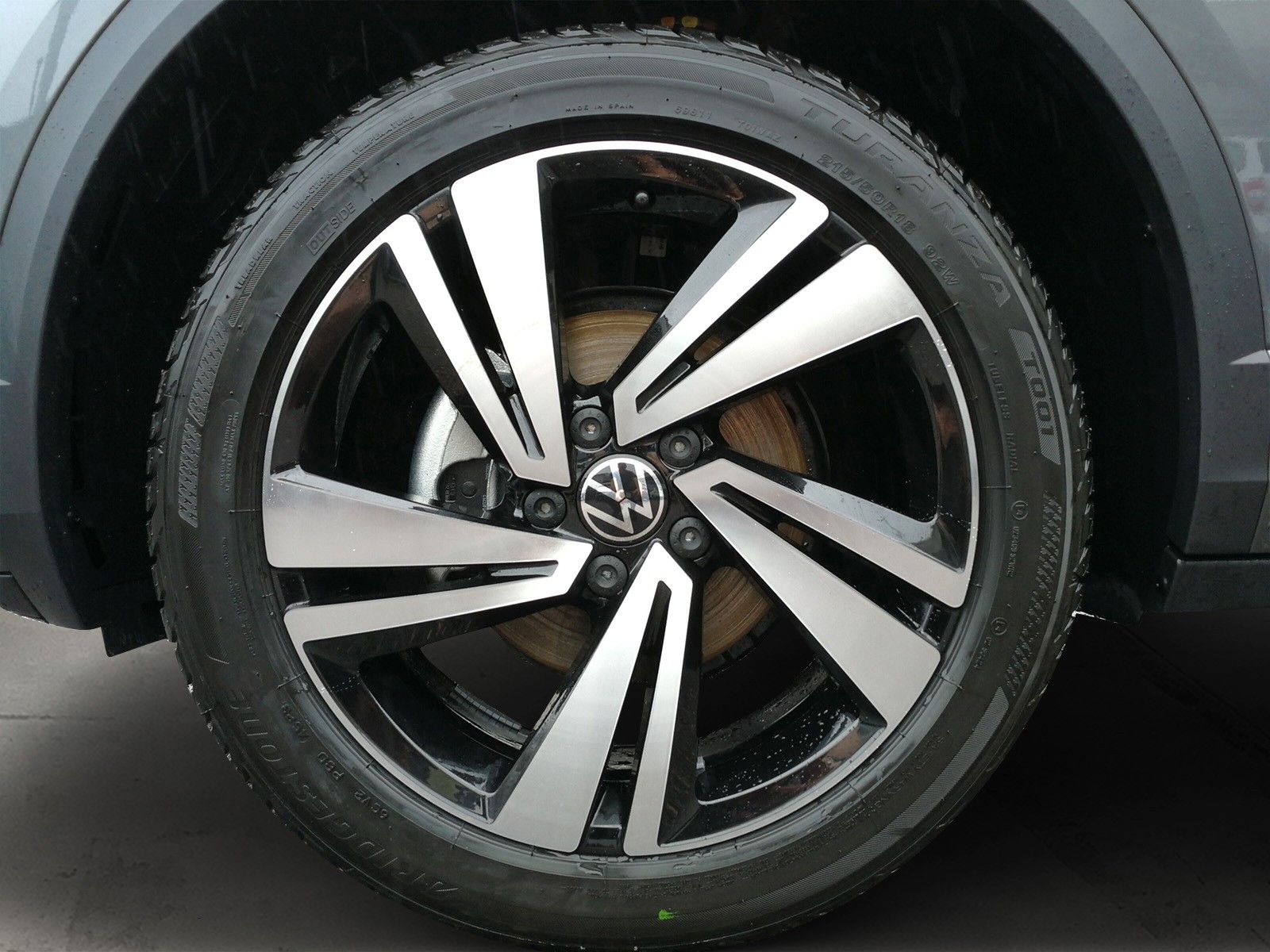 Fahrzeugabbildung Volkswagen T-Roc 2.0TSI R-Line Pano Navi AHK Side Kamera IQ