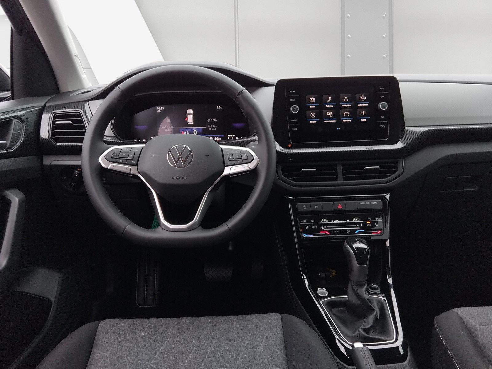 Fahrzeugabbildung Volkswagen T-Cross 1.0 TSI Life DSG AHK LED ACC 17"