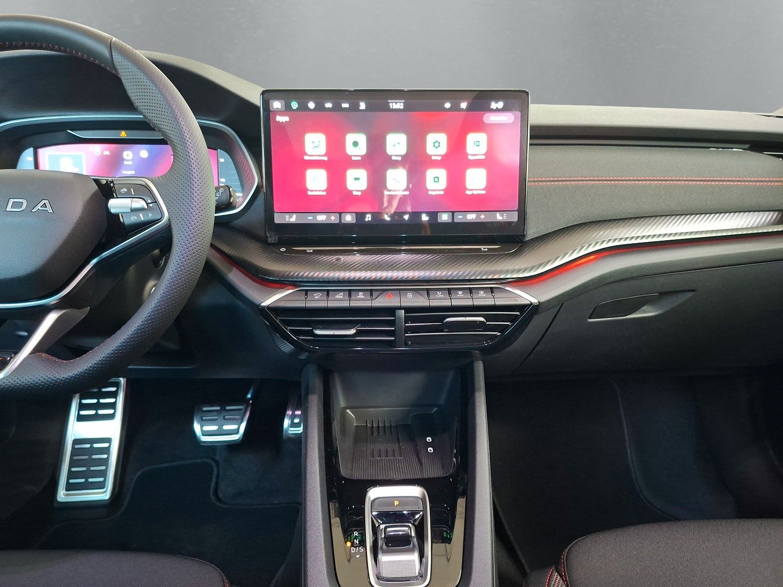 Fahrzeugabbildung SKODA Octavia Combi 2.0TSI RS 19"AHK PanoStandh.Canton