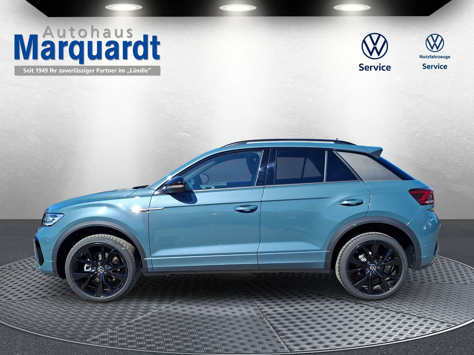 Fahrzeugabbildung Volkswagen T-Roc 1.5TSI R-Line Pano AHK ACC 19"LED Plus