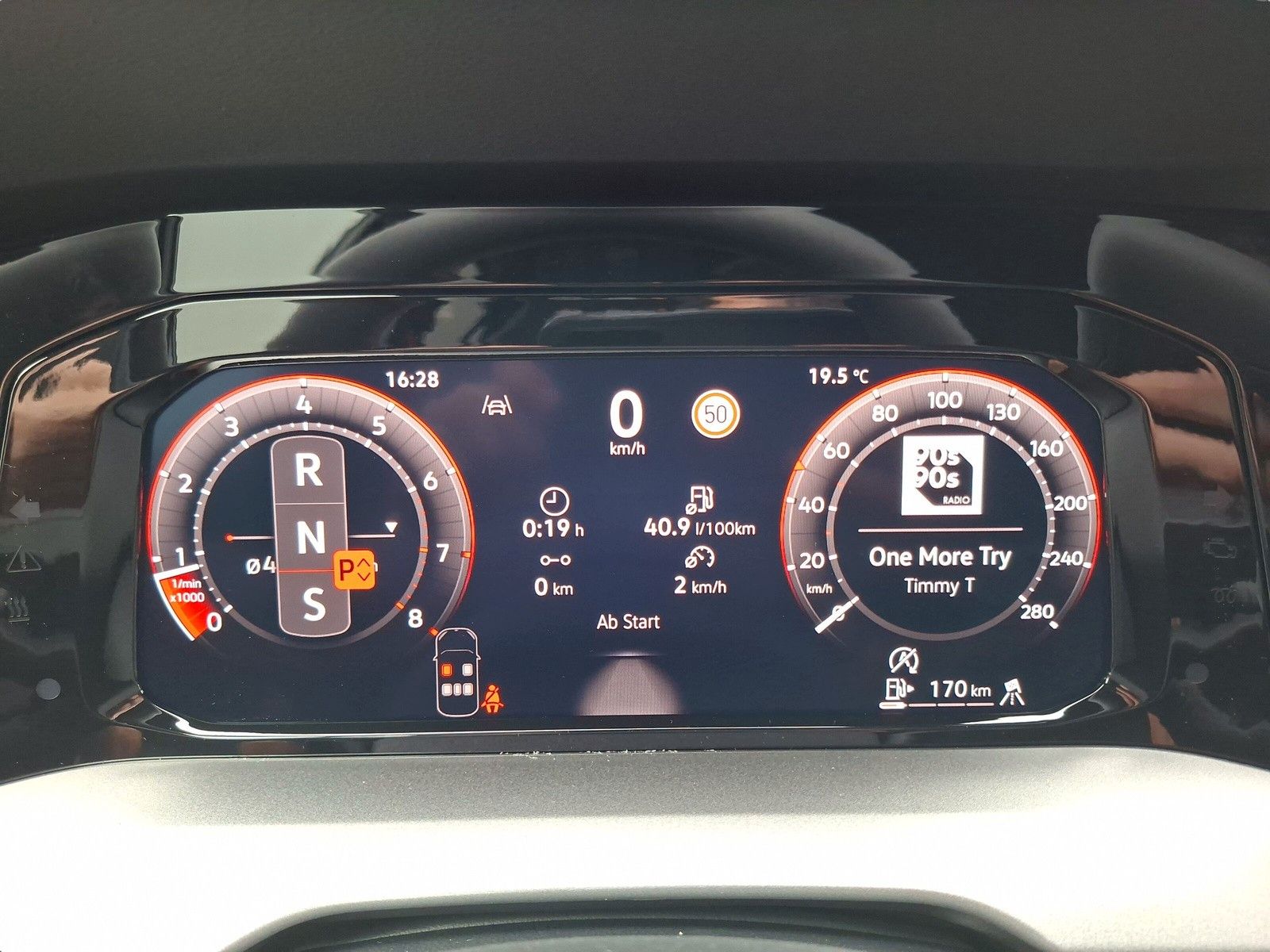 Fahrzeugabbildung Volkswagen Golf GTI Clubsport Edition 50 Pano Sound DCC 19"