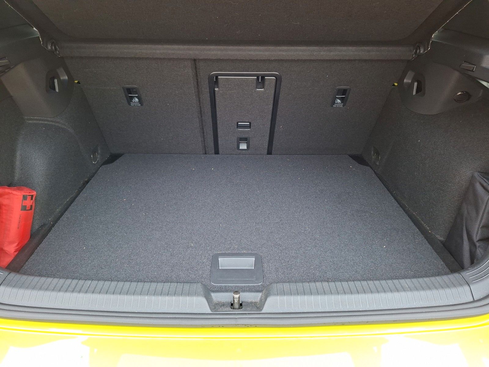 Fahrzeugabbildung Volkswagen Golf VIII Lim. GTI Matrix Headup Pano 18"Sound