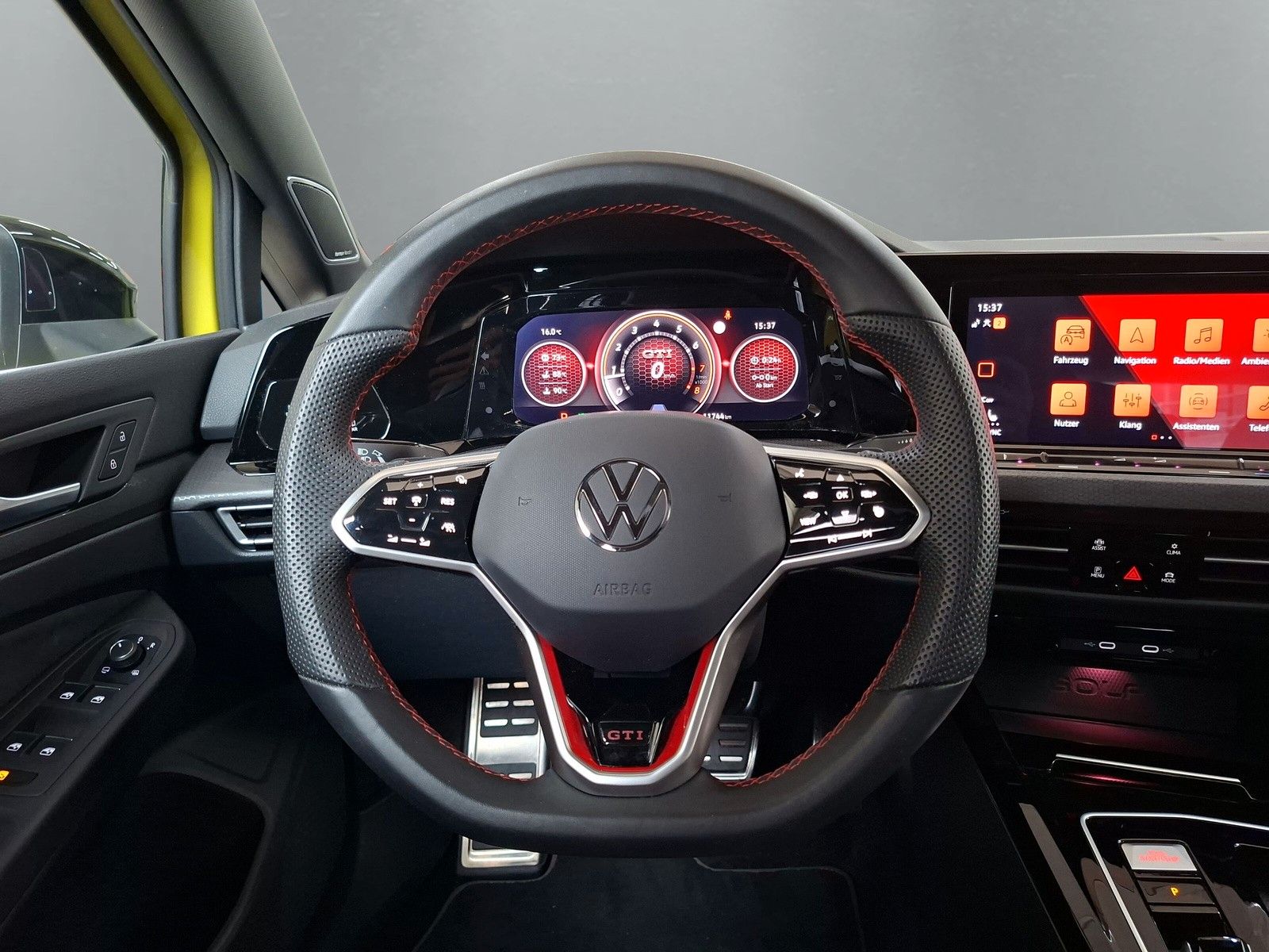 Fahrzeugabbildung Volkswagen Golf VIII Lim. GTI Matrix Headup Pano 18"Sound