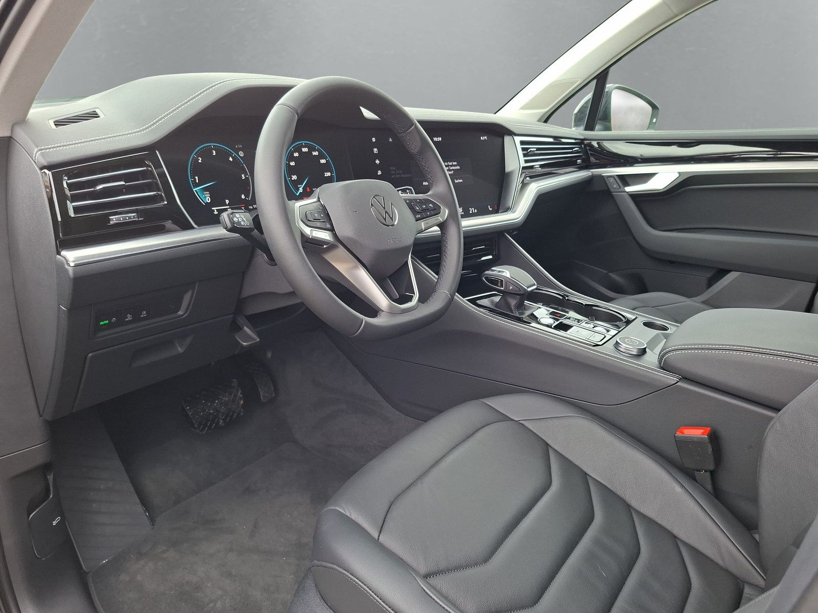 Fahrzeugabbildung Volkswagen Touareg 3.0 TDI Pano 19"Volleder Navi Pro