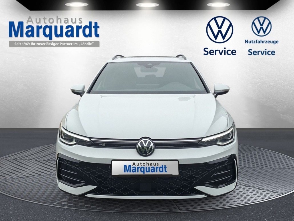 Volkswagen Golf VIII Variant 1.5 TSI R-Line