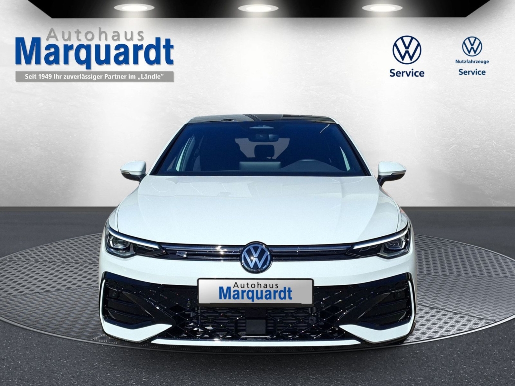 Volkswagen Golf VIII Variant 1.5 TSI R-Line