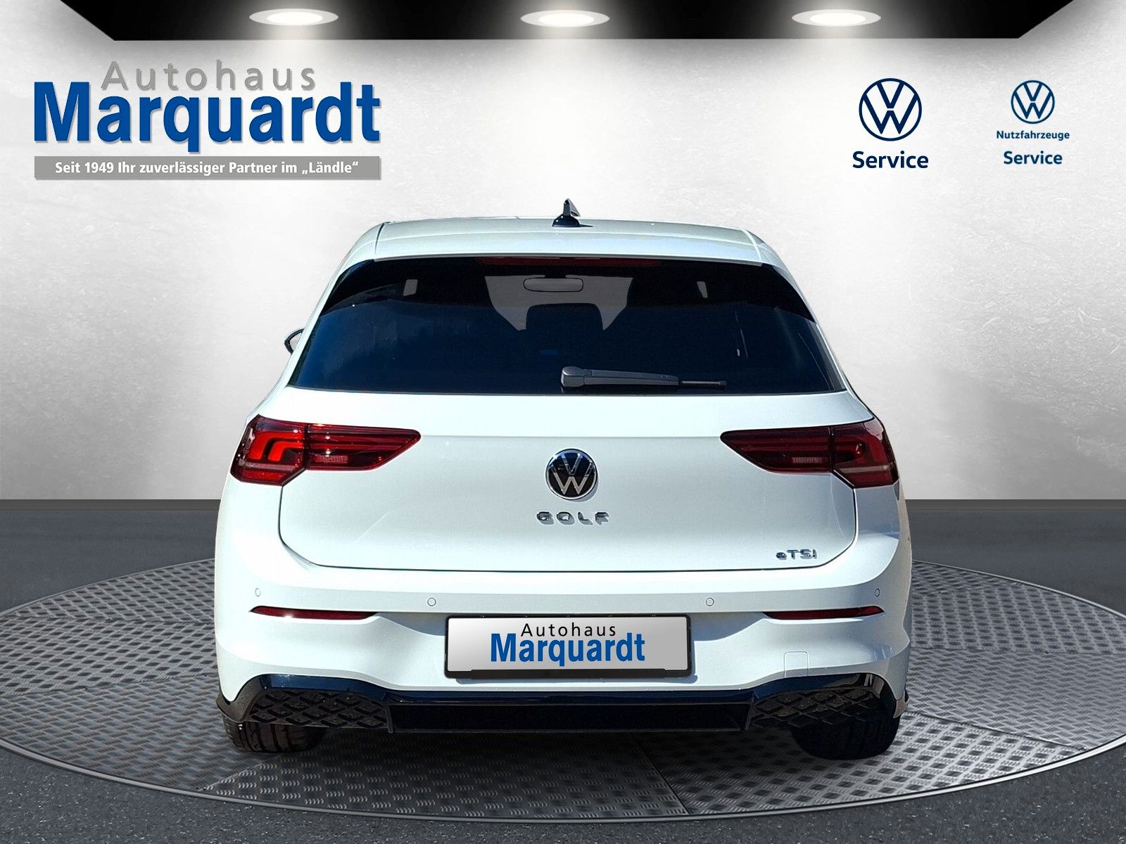 Fahrzeugabbildung Volkswagen Golf VIII 1.5eTSI R-Line Pano18" LED Plus ACC