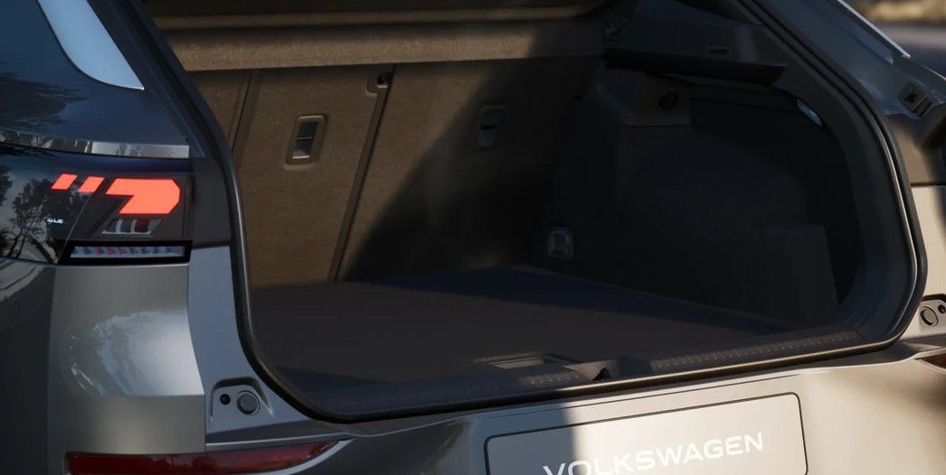 Fahrzeugabbildung Volkswagen T-Roc 1.5TSI DSG R-Line AHK ACC eHeck neues Mod!