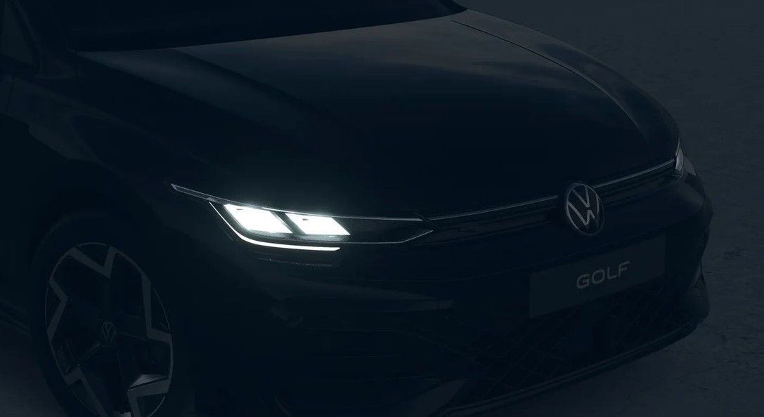 Fahrzeugabbildung Volkswagen Golf VIII Variant 1.5 TSI R-Line ACC Rf.kamera