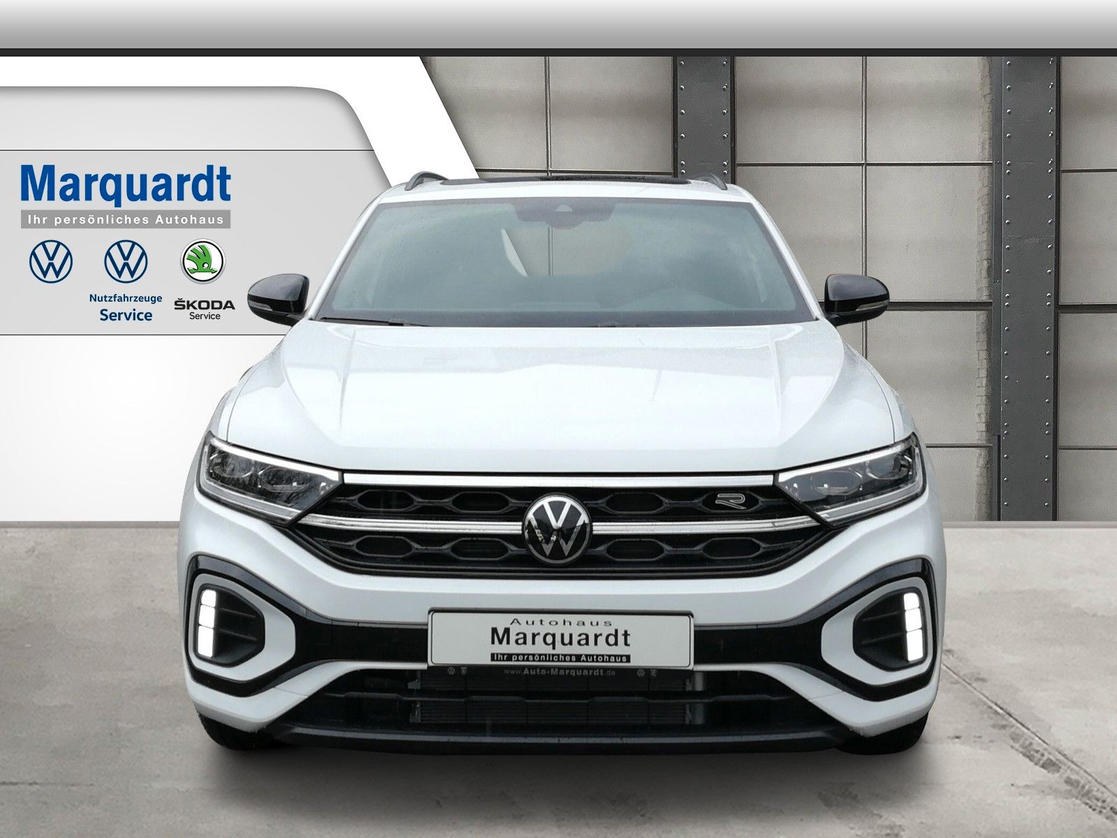 Fahrzeugabbildung Volkswagen T-Roc Sport 2.0 TSI 4M 19" AHK Navi Pano