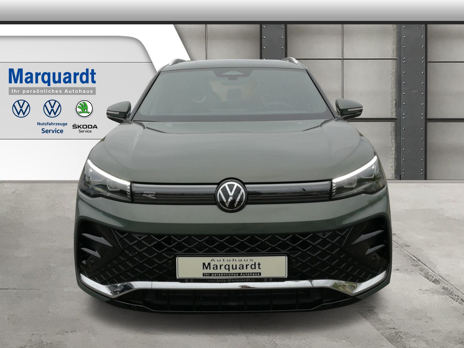 Fahrzeugabbildung Volkswagen Tiguan 2.0 TSI 4M R-Line Pano 20"DCC Headup