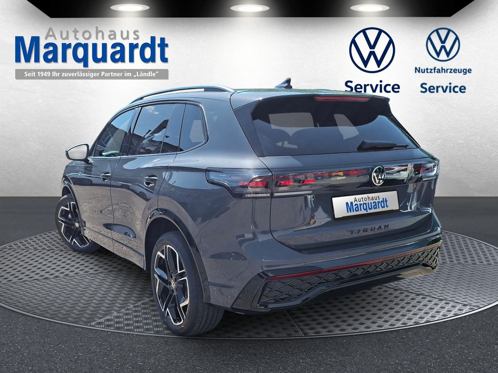 Fahrzeugabbildung Volkswagen Tiguan 1.5eTSI R-Line Pano IQMatrix AHK Headup
