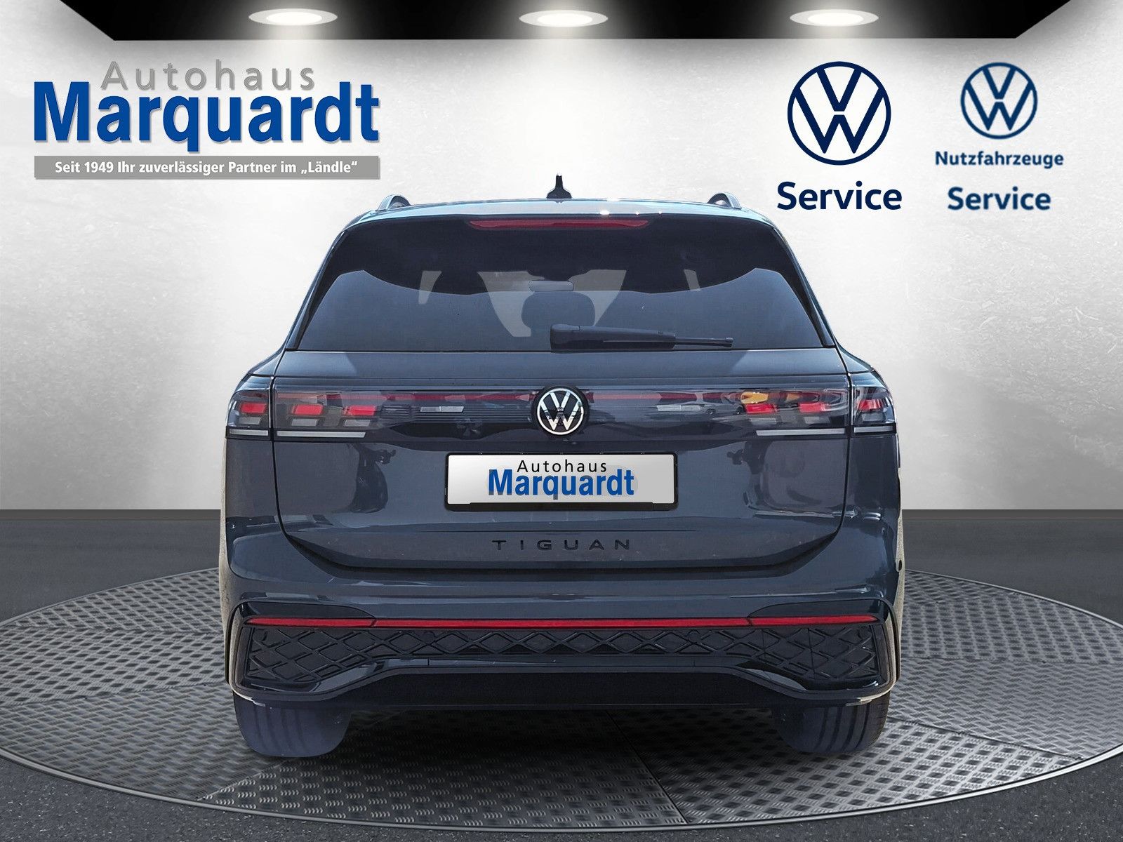 Fahrzeugabbildung Volkswagen Tiguan 1.5eTSI R-Line Pano IQMatrix AHK Headup