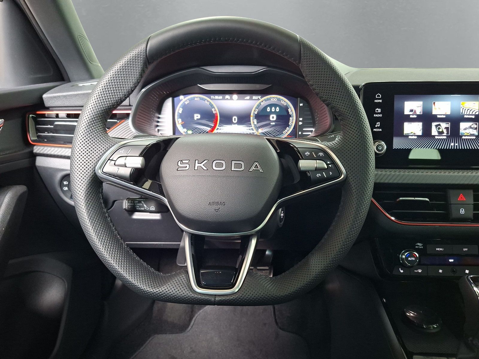 Fahrzeugabbildung SKODA Fabia 1.5TSI  Monte Carlo ACC heizbFront Kamera