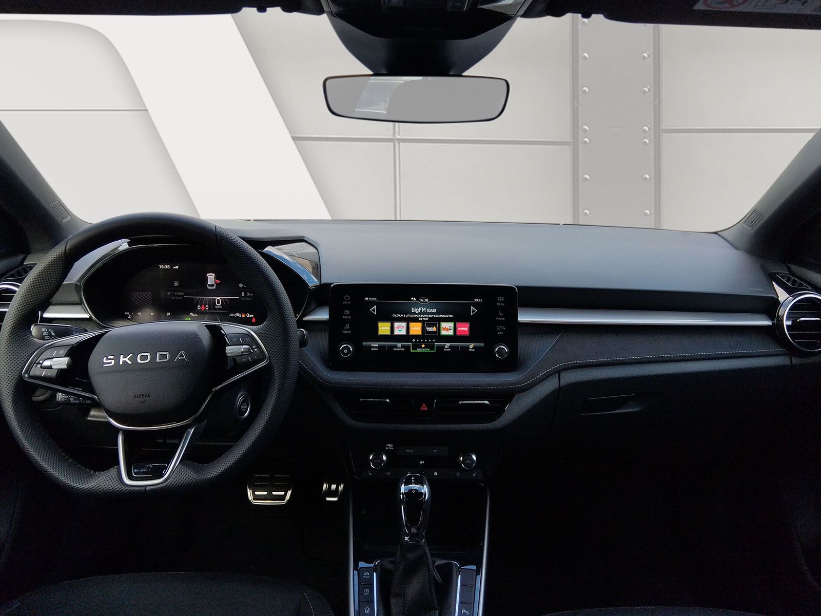 Fahrzeugabbildung SKODA Fabia 1.5TSI Monte Carlo ACC heizbFront Kamera