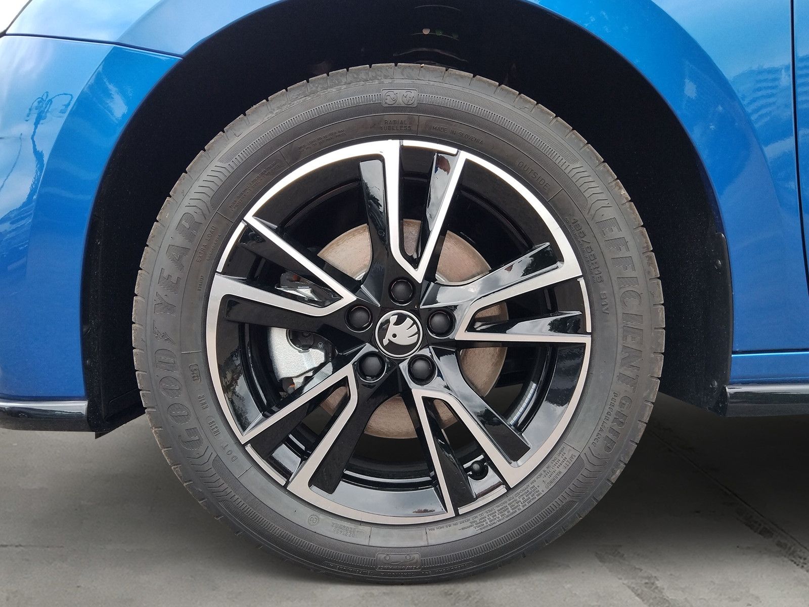 Fahrzeugabbildung SKODA Fabia 1.5TSI Monte Carlo ACC heizbFront Kamera