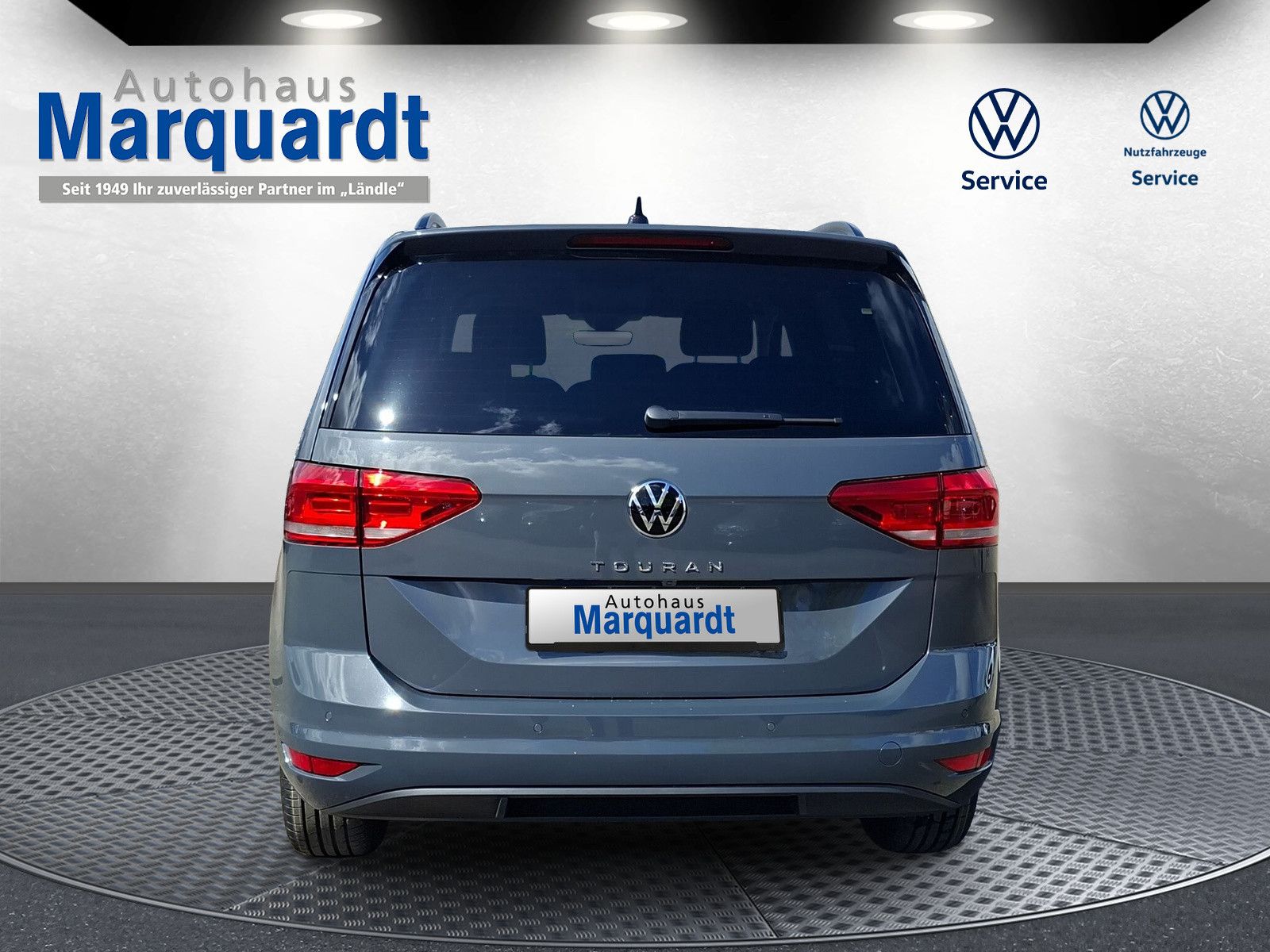 Fahrzeugabbildung Volkswagen Touran 1.5TSI IQ LED ACC 7Stz Standh Side 17"