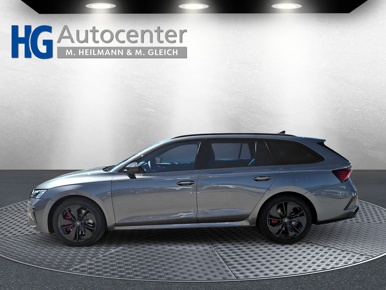 Fahrzeugabbildung SKODA Octavia Combi 2.0TSI RS 360° AHK Pano ACC DCC