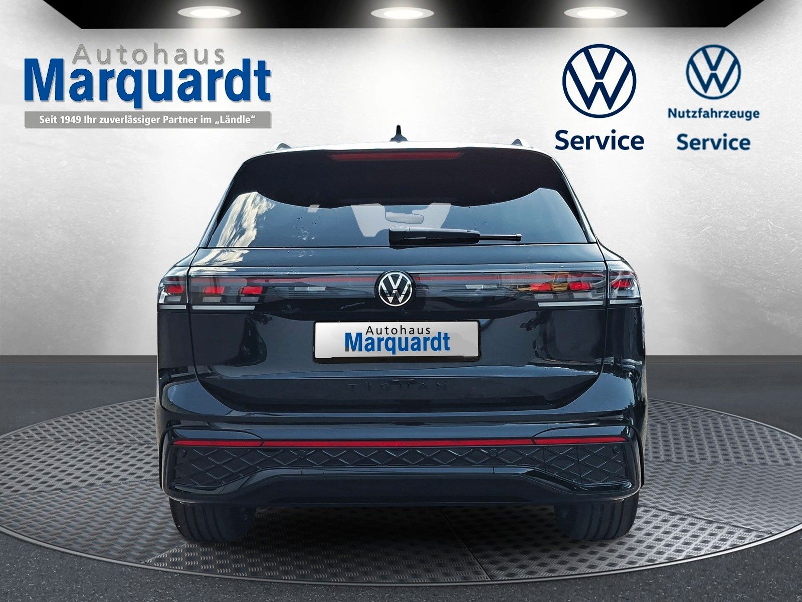 Fahrzeugabbildung Volkswagen Tiguan 2.0TDI R-Line 20" Pano AHK Headup DCC