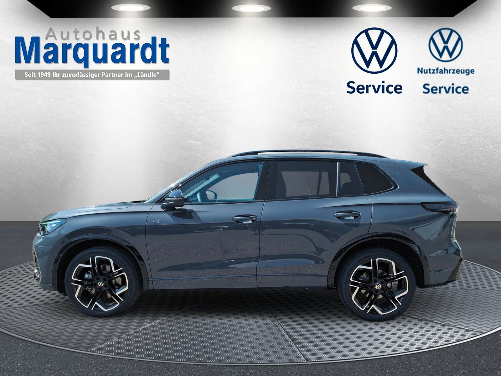 Fahrzeugabbildung Volkswagen Tiguan 2.0 TDI R-Line 20" Pano AHK Headup DCC