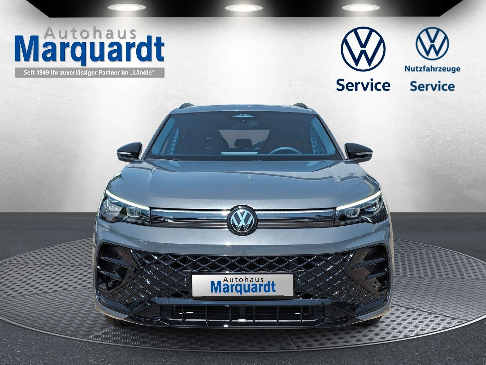 Fahrzeugabbildung Volkswagen Tiguan 2.0 TDI R-Line 20" Pano AHK Headup DCC