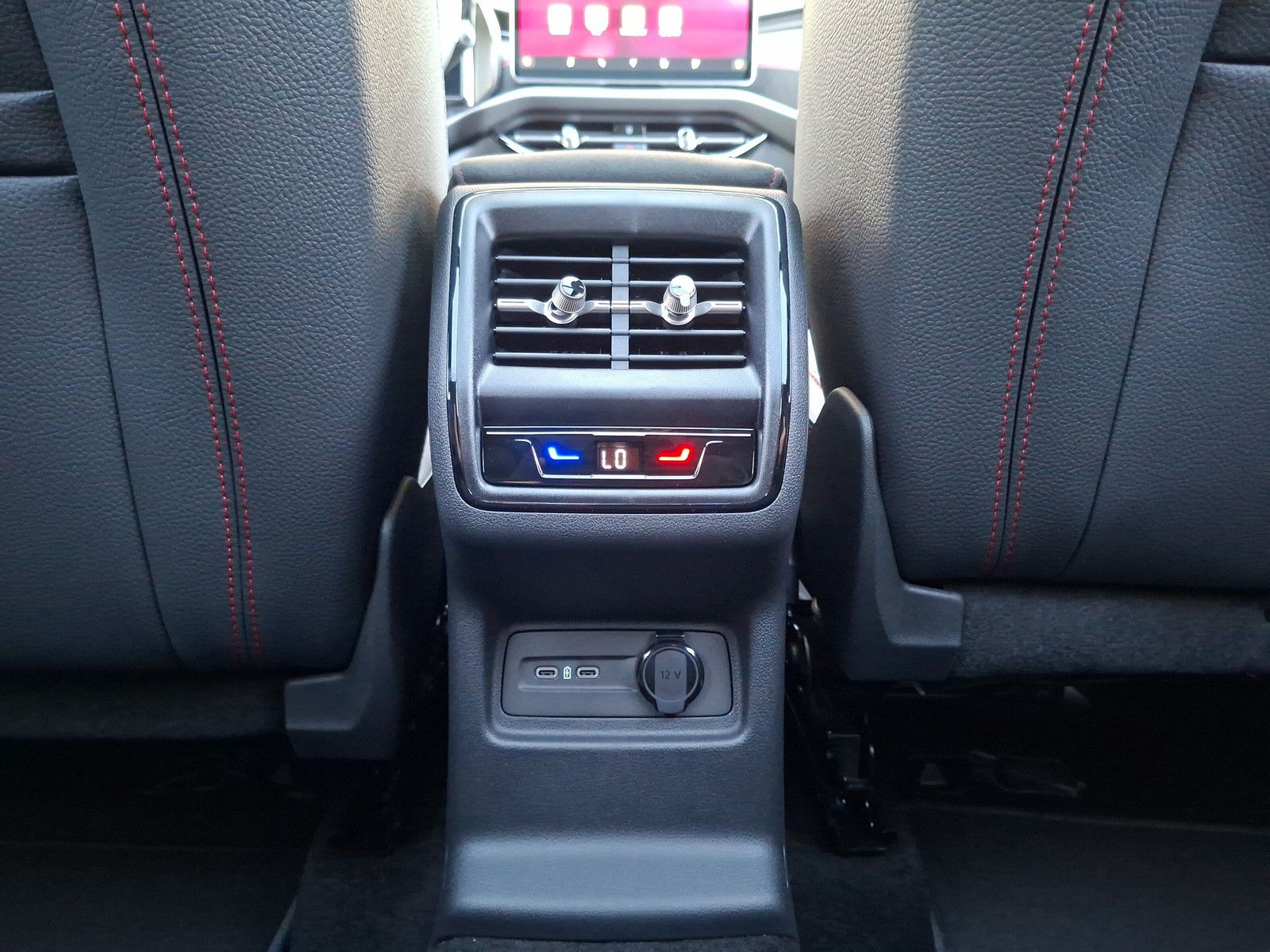 Fahrzeugabbildung SKODA Kodiaq 2.0TSI RS Pano AHK .Headup Standh.7Sitz