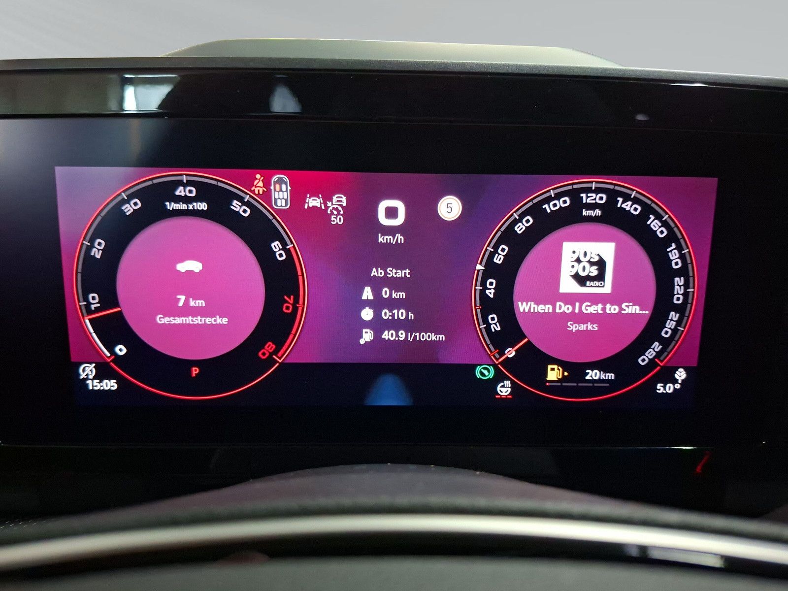 Fahrzeugabbildung SKODA Kodiaq 2.0TSI RS Pano AHK .Headup Standh.7Sitz