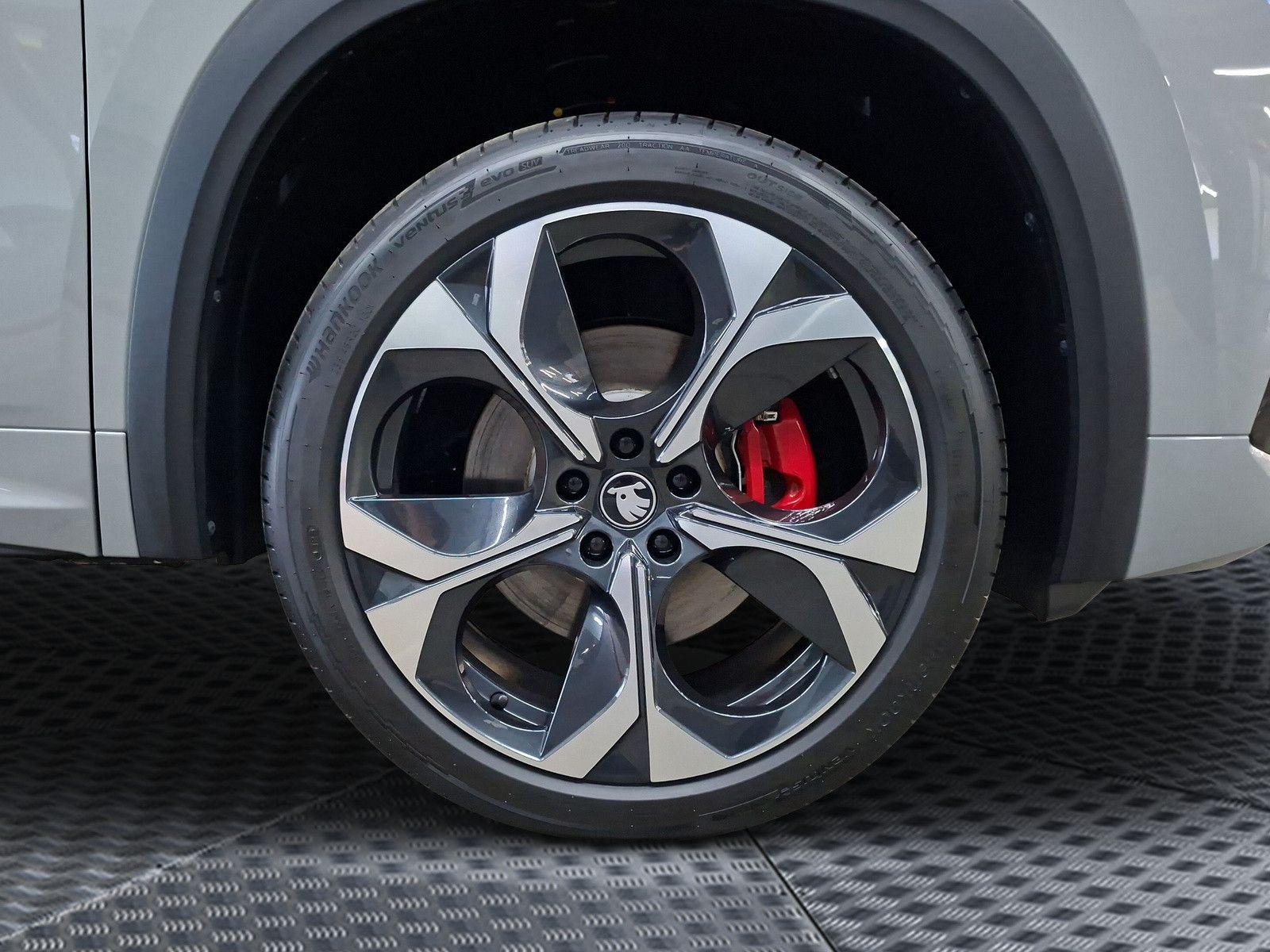 Fahrzeugabbildung SKODA Kodiaq 2.0TSI RS Pano AHK .Headup Standh.7Sitz
