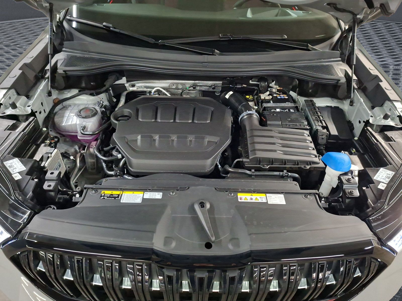 Fahrzeugabbildung SKODA Kodiaq 2.0TSI RS Pano AHK .Headup Standh.7Sitz
