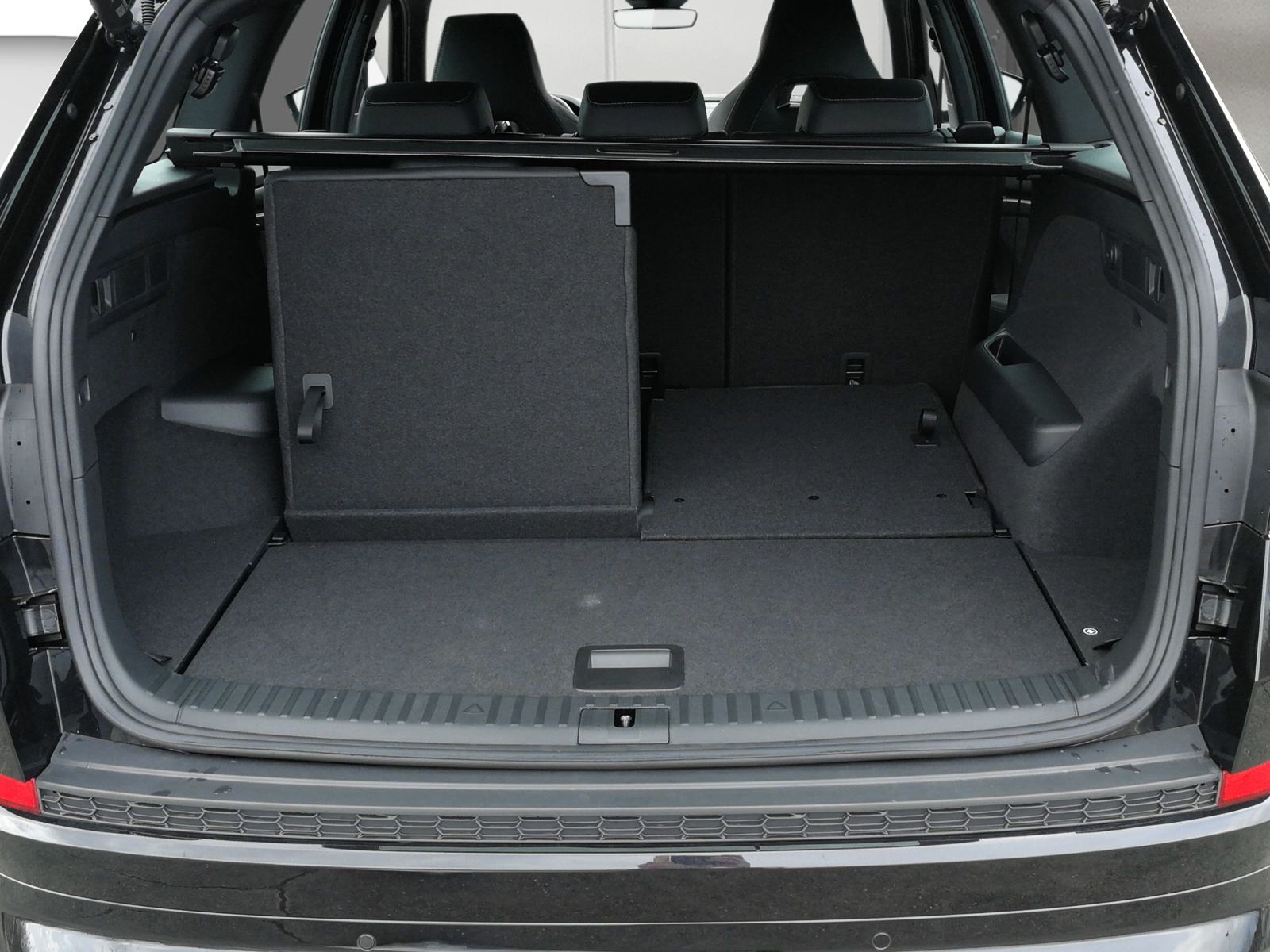 Fahrzeugabbildung SKODA Kodiaq Sportline 2.0TSI 7S AHK Canton Pano 20"