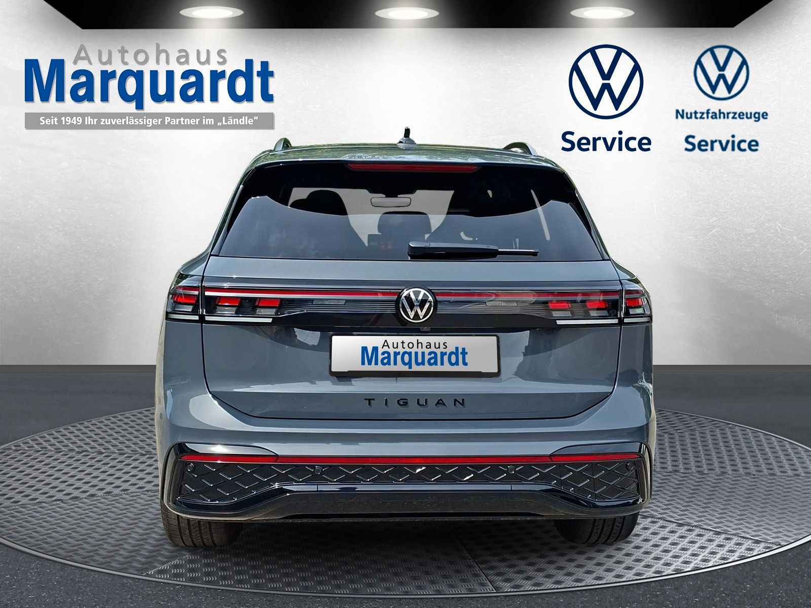 Fahrzeugabbildung Volkswagen Tiguan 1.5eTSI R-Line Pano IQMatrix AHK Headup