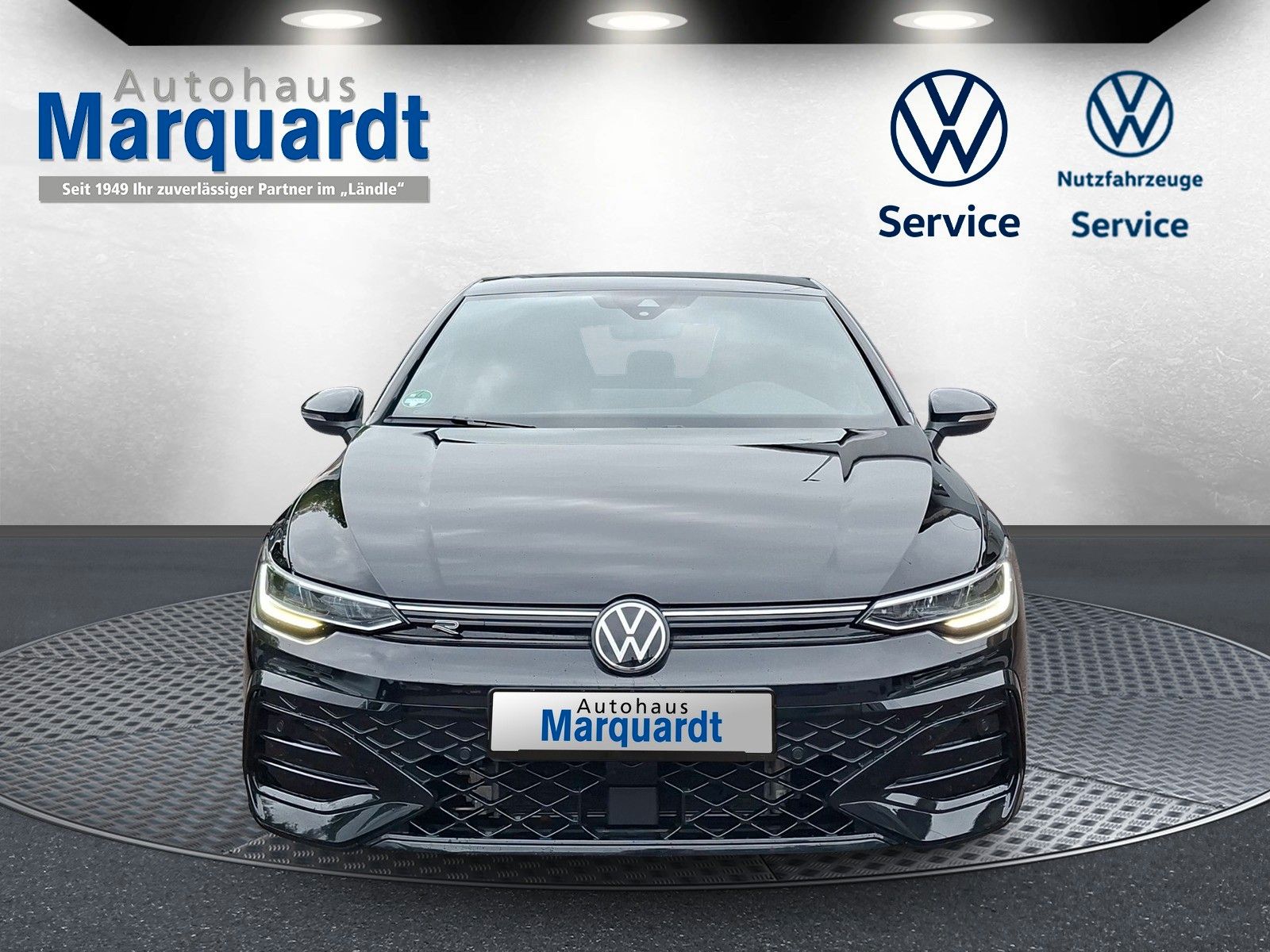 Fahrzeugabbildung Volkswagen Golf VIII 1.5 TSI R-Line ACC Rf.kamera LED