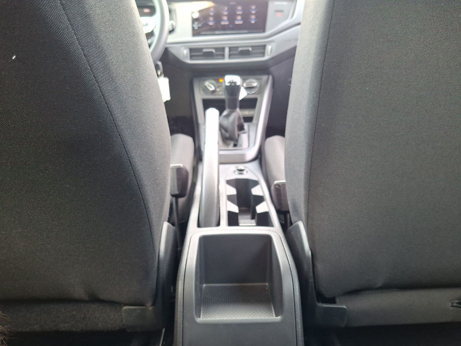 Fahrzeugabbildung Volkswagen Polo VI 1.0 LED AppConnect Sitzhzg.