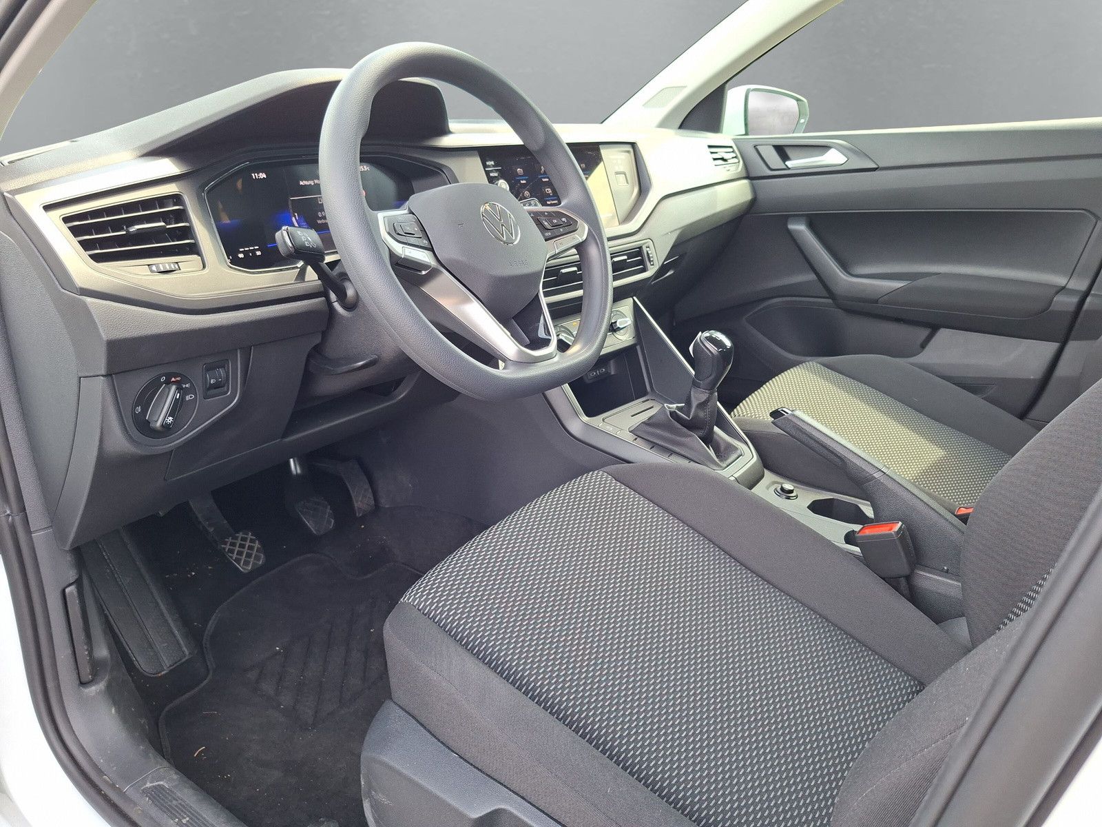 Fahrzeugabbildung Volkswagen Polo VI 1.0 LED AppConnect Sitzhzg.
