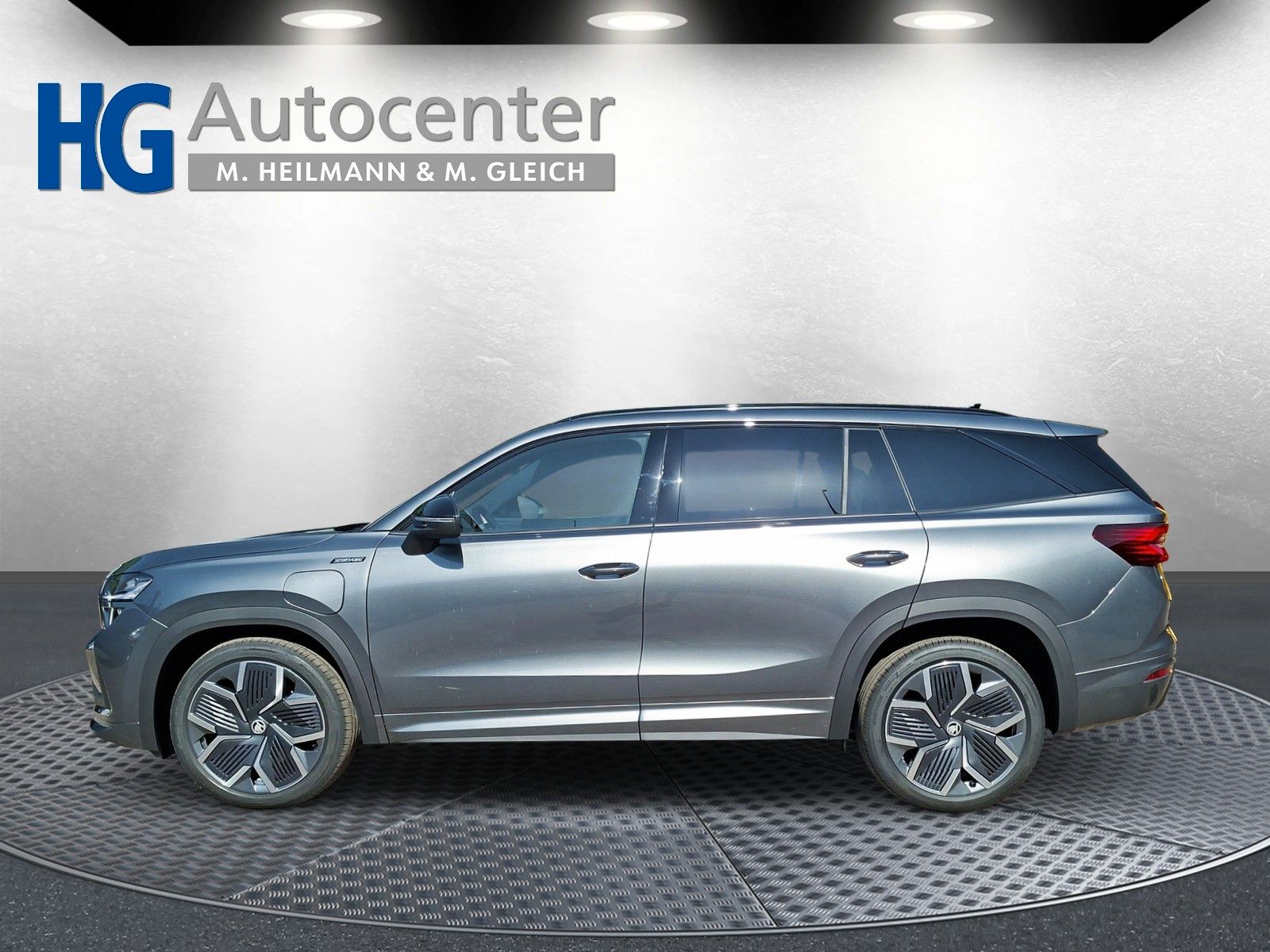 Fahrzeugabbildung SKODA Kodiaq Sportline 1.5TSI IV Plug In Pano AHK 20"
