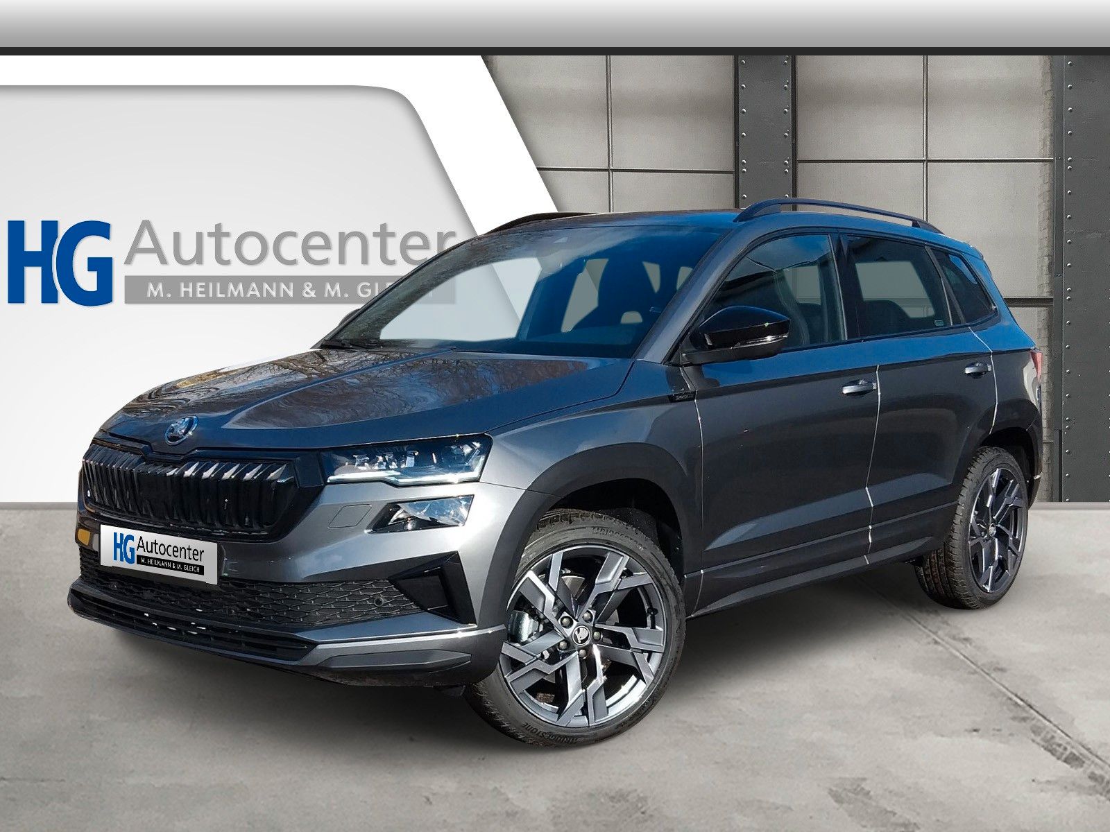 Fahrzeugabbildung SKODA Karoq Sportline 2.0TSI Standh Pano AHK 19" Leder