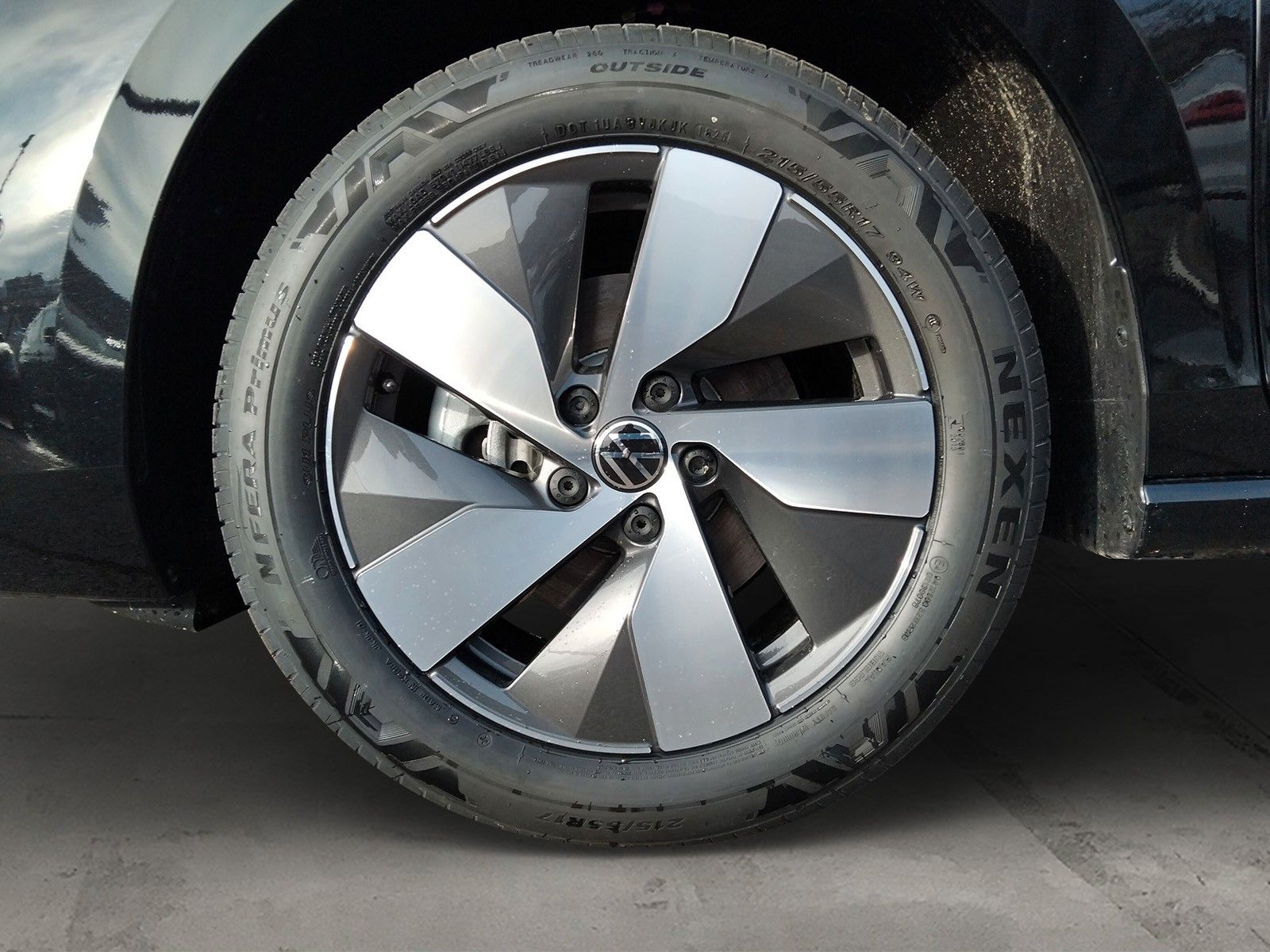 Fahrzeugabbildung Volkswagen Passat Variant1.5 TSI AHK LED Side ACC 5J.Gar