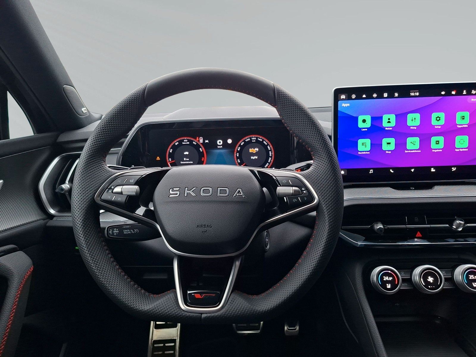 Fahrzeugabbildung SKODA Kodiaq 2.0TSI RS Pano 7 S.Headup Standh.Volleder