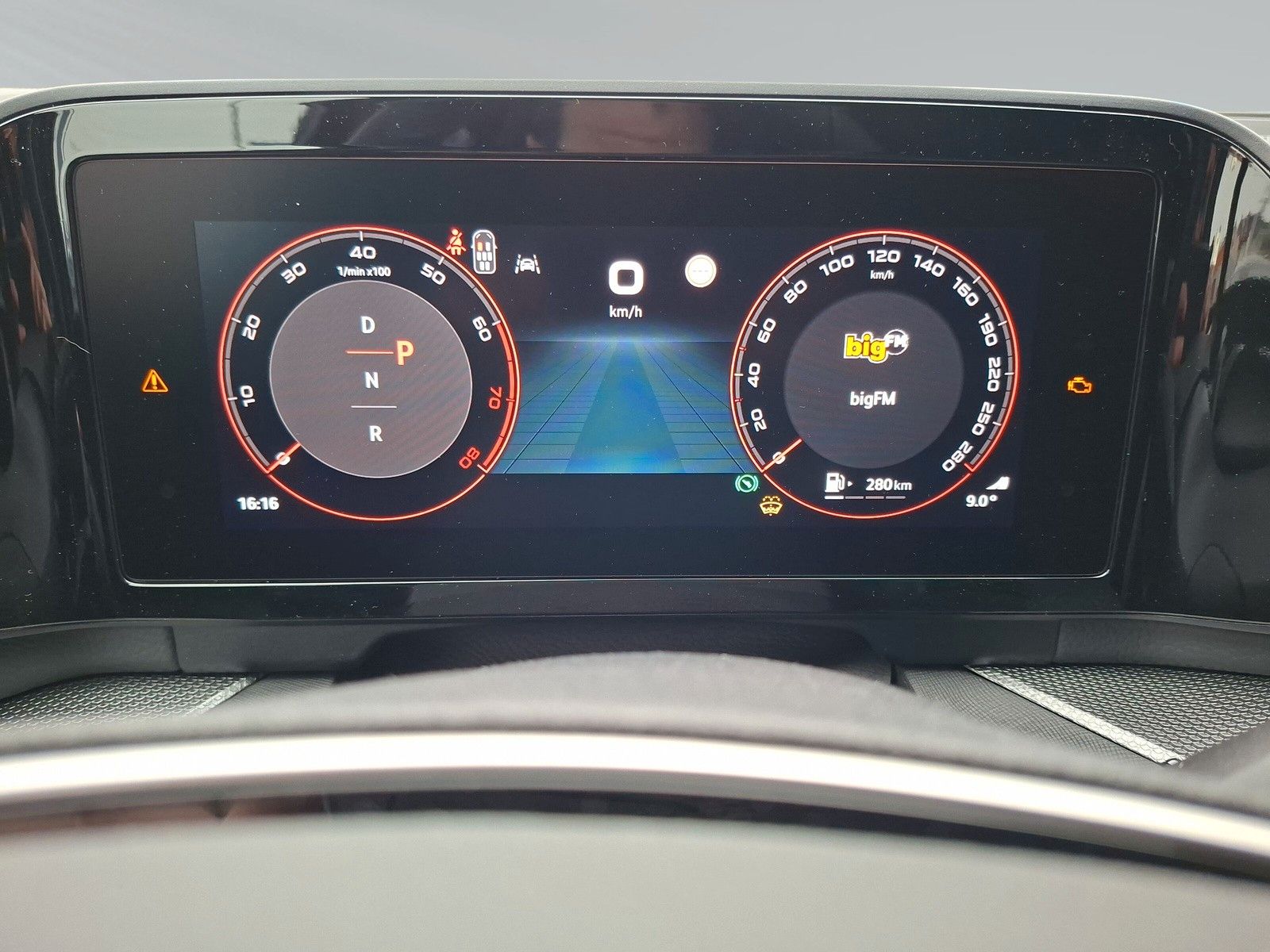 Fahrzeugabbildung SKODA Kodiaq 2.0TSI RS Pano 7 S.Headup Standh.Volleder