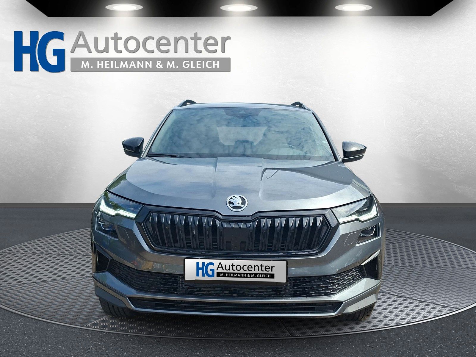 Fahrzeugabbildung SKODA Karoq 1.5TSI Sportline Pano AHK Matrix 5 J.Gar.