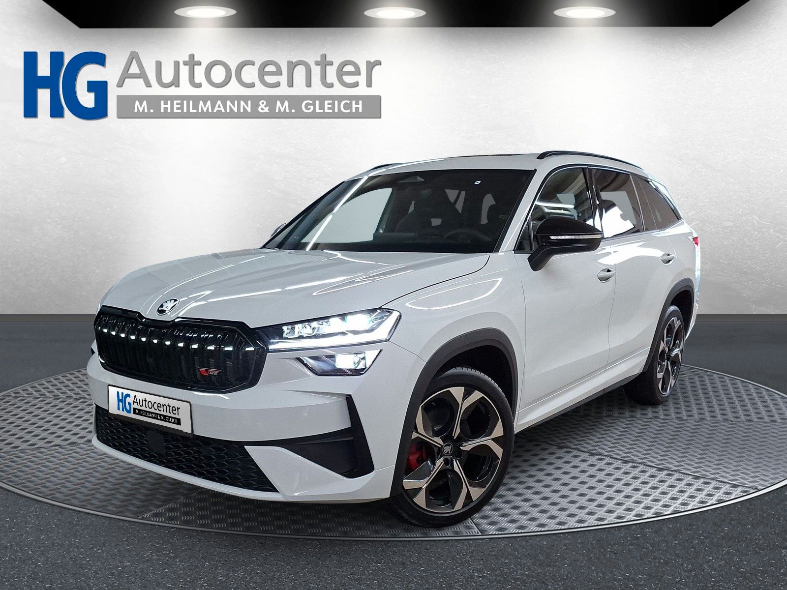 Fahrzeugabbildung SKODA Kodiaq 2.0TSI RS Pano AHK 7 S.Headup DCC Canton